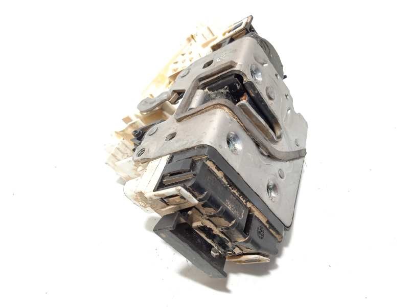 CERRADURA PUERTA DELANTERA IZQUIERDA A1667200135 