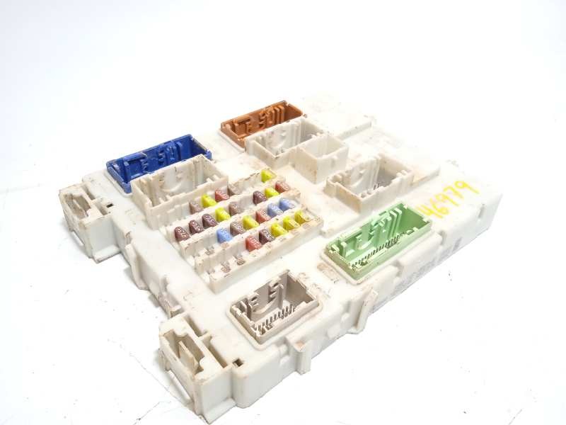 CAJA RELES / FUSIBLES F1DT14A073BF 