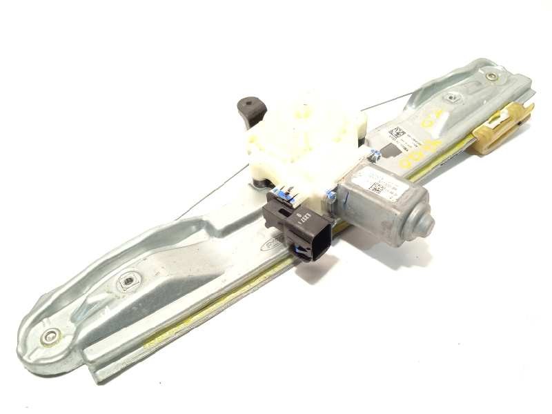 ELEVALUNAS TRASERO DERECHO BM51A27000BA 