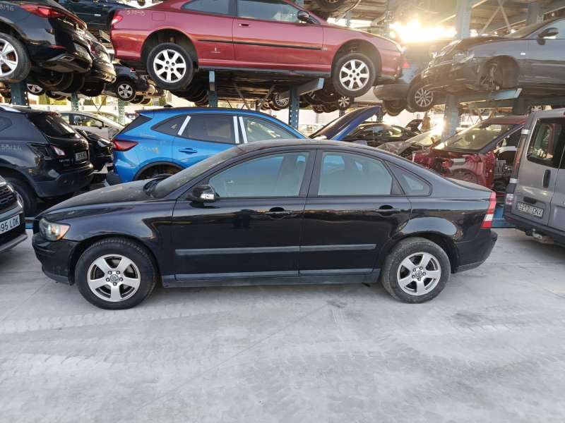 VOLVO S40 II (544)