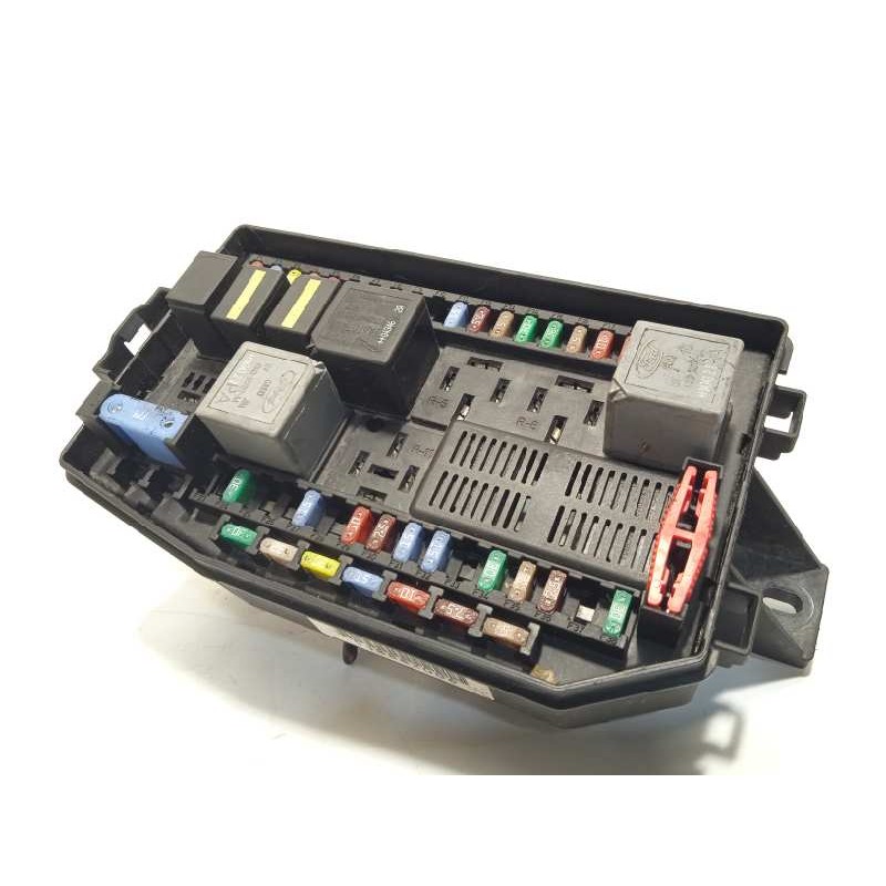 Recambio de caja reles / fusibles para jaguar x-type 2.0 diesel cat referencia OEM IAM 518882006  4X4314A073DA