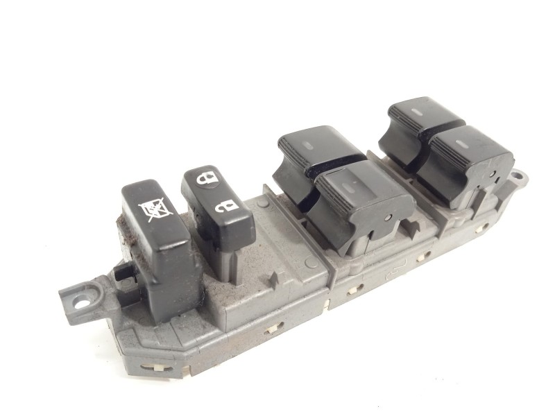 MANDO ELEVALUNAS DELANTERO IZQUIERDO 8404002080 