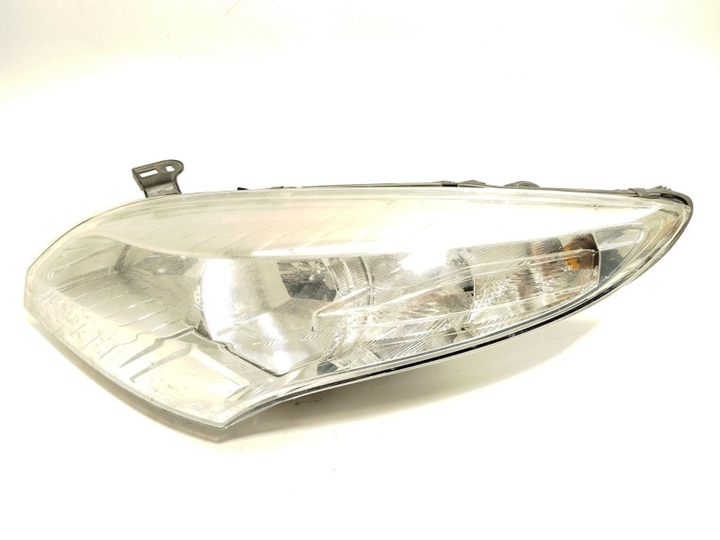 FARO IZQUIERDO 260600017R 030124420100