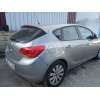 opel astra j (p10) del año 2010