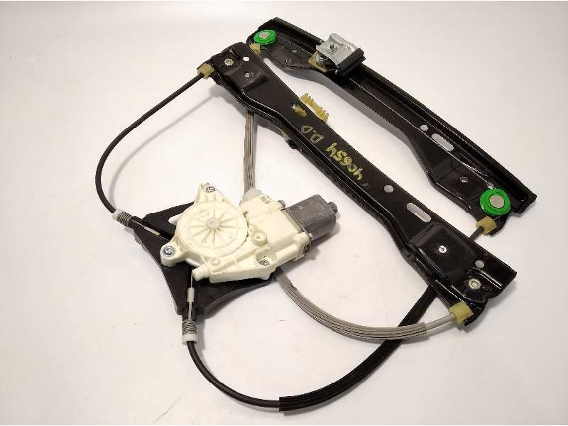 ELEVALUNAS DELANTERO DERECHO A2048200142 0130822503