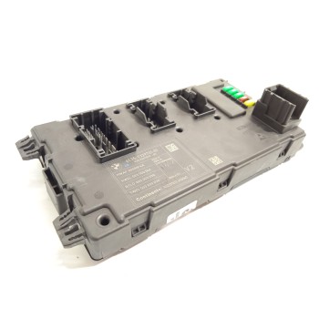 CAJA RELES / FUSIBLES 61359329701 1402091673 A2C30450117