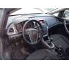 opel astra j (p10) del año 2010