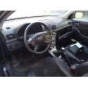 TOYOTA AVENSIS SEDÁN (_T25_)