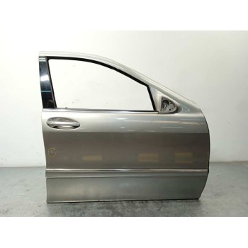 PUERTA DELANTERA DERECHA A2207200205 