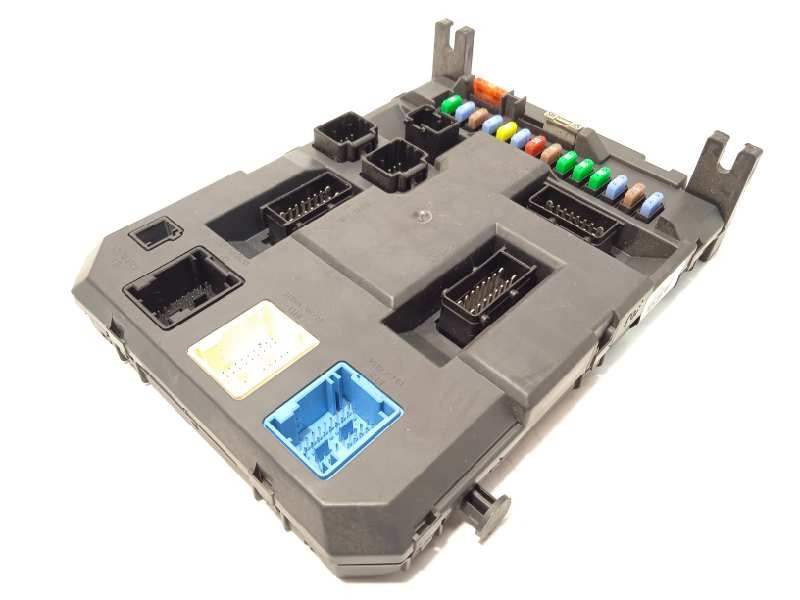 CAJA RELES / FUSIBLES 9666952280 1663371380 