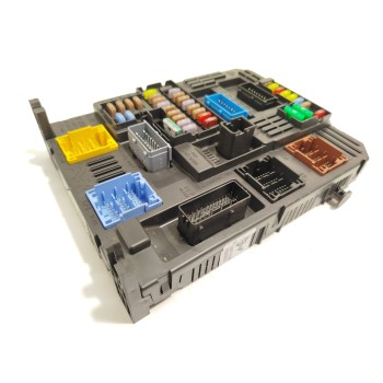 Recambio de caja reles / fusibles para peugeot rifter 1.2 puretech 110 referencia OEM IAM 9830707680 1635126380 
