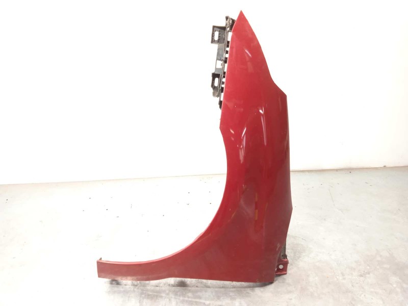 ALETA DELANTERA IZQUIERDA 7840Q3 