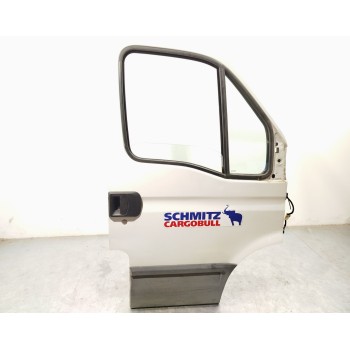 Recambio de puerta delantera derecha para iveco daily v caja/chasis 29s13, 29l13, 29l13d, 35s13, 35c13d, 40c13 referencia OEM IA