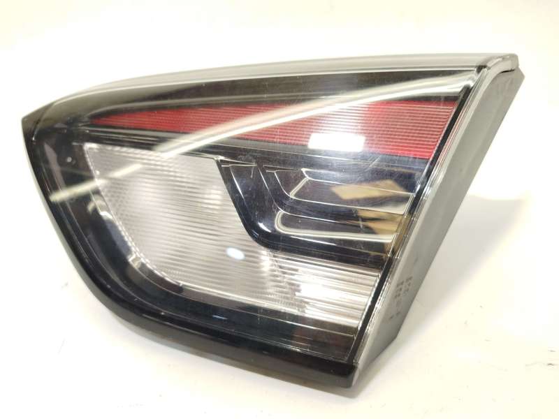 PILOTO TRASERO DERECHO INTERIOR 39235954 