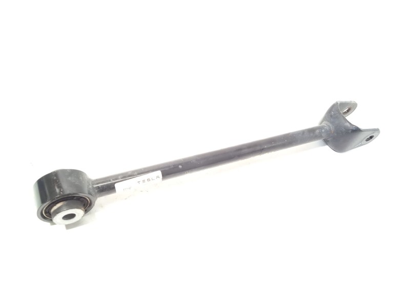 BRAZO SUSPENSION INFERIOR TRASERO DERECHO 104444100F P104444100F 