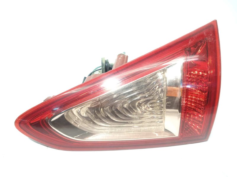 PILOTO TRASERO DERECHO INTERIOR 265401BA1A 265401BA1C