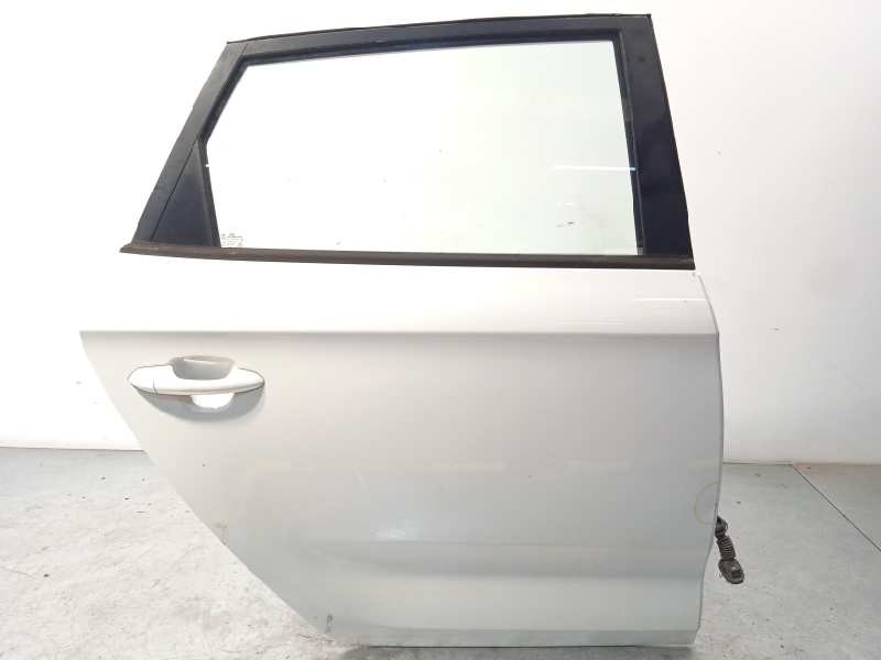 PUERTA TRASERA DERECHA 77004A4000 