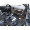 TOYOTA AVENSIS SEDÁN (_T25_)