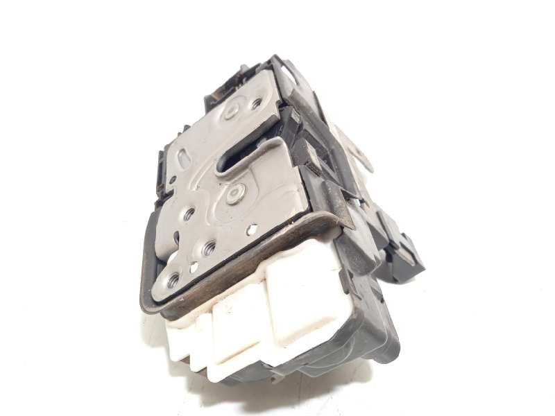 CERRADURA PUERTA DELANTERA DERECHA 31440390 