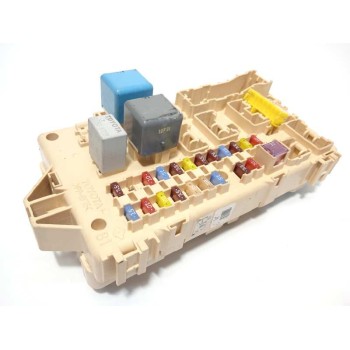 Recambio de caja reles / fusibles para toyota corolla verso (r1) 2.0 turbodiesel cat referencia OEM IAM 892210F010  