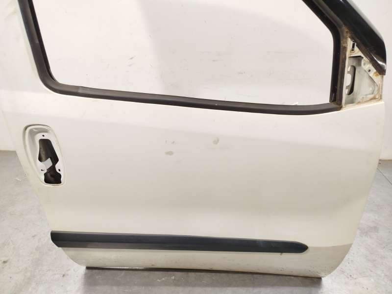 Recambio de puerta delantera derecha para opel combo furgón/monospace (x12) 1.3 cdti (b05) referencia OEM IAM 95530089 95530929 4