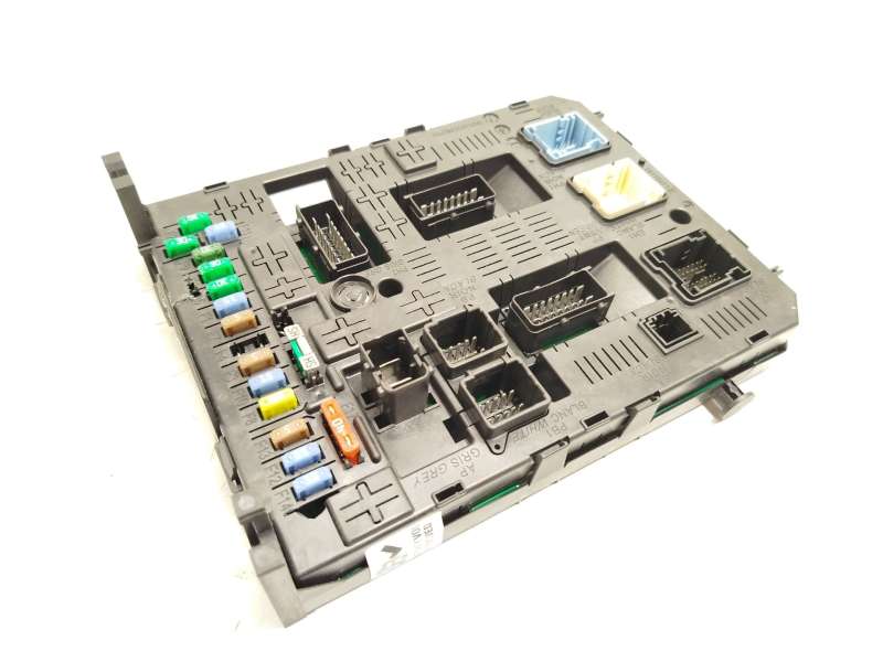 CAJA RELES / FUSIBLES 9664059080 657064 