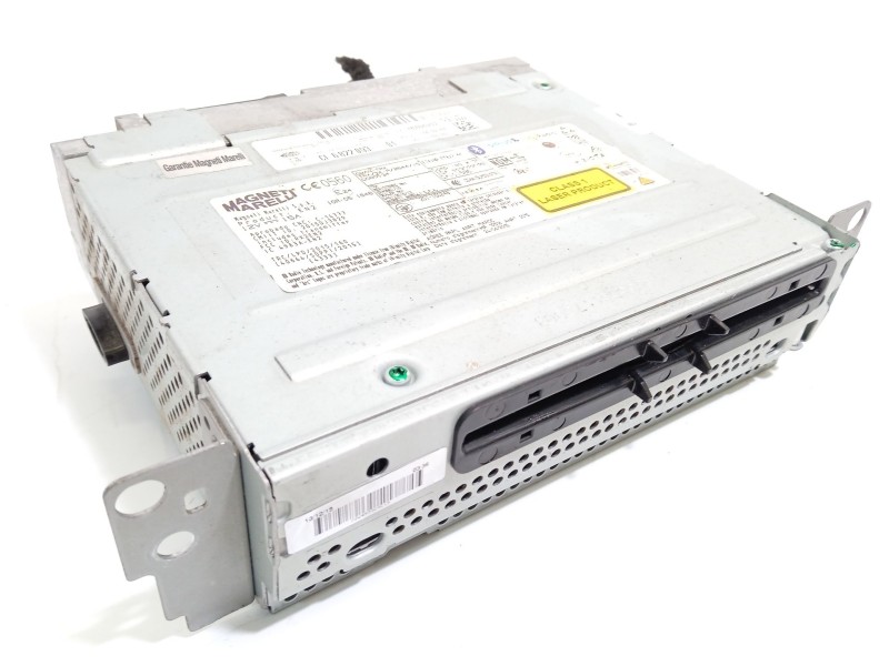 SISTEMA AUDIO / RADIO CD 6822093 04BD669DMDC5 503551691806