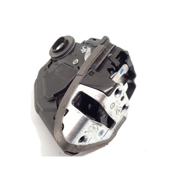 Recambio de cerradura puerta trasera izquierda para toyota auris active referencia OEM IAM 6906005051  