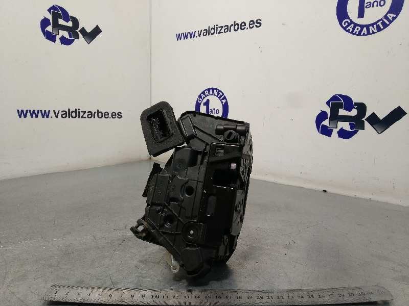 CERRADURA PUERTA TRASERA DERECHA 5K4839016R 