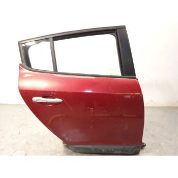 Recambio de puerta trasera derecha para renault megane iii berlina 5 p 1.5 dci diesel fap referencia OEM IAM 821008419R 82100601