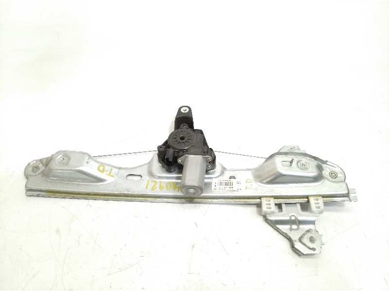 ELEVALUNAS TRASERO DERECHO 827004EA0A 