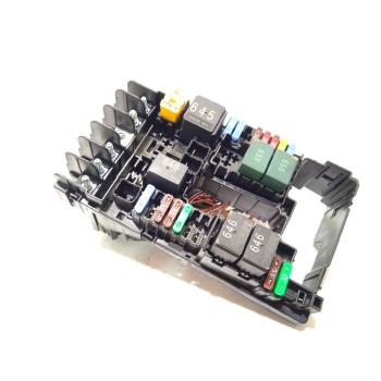 CAJA RELES / FUSIBLES 5Q0937125G 