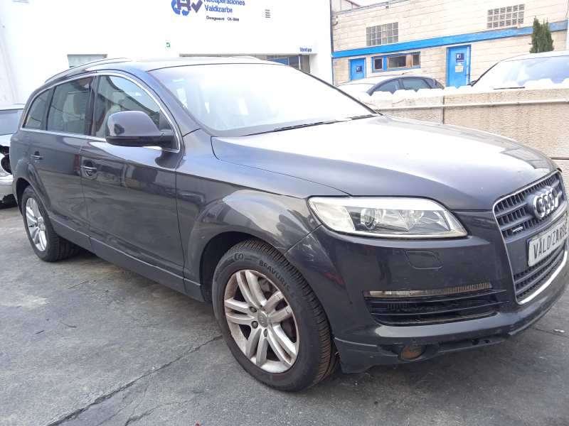 AUDI Q7 (4L)