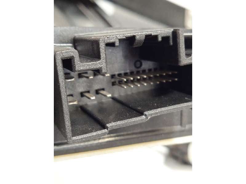 Recambio de elevalunas delantero izquierdo para volkswagen polo 1.0 tsi referencia OEM IAM 2G4837461B  2Q1959881B - Blanco 6