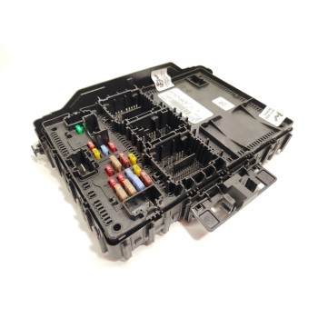 CAJA RELES / FUSIBLES RU5T15604BJCC 2758213 F005V04496