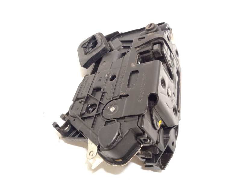 CERRADURA PUERTA TRASERA DERECHA 5K4839016F 