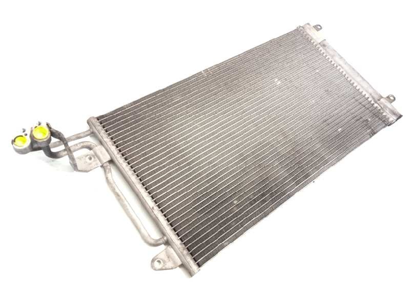 CONDENSADOR / RADIADOR AIRE ACONDICIONADO 6R0820411D 