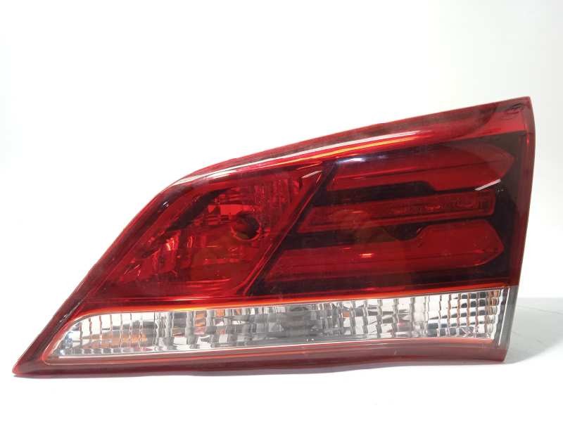 PILOTO TRASERO DERECHO INTERIOR 924043Z600 