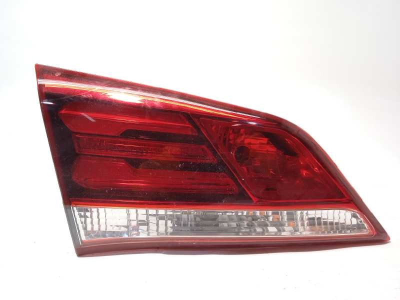 PILOTO TRASERO IZQUIERDO INTERIOR 924033Z600 