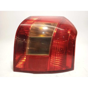 PILOTO TRASERO DERECHO 8155102150 