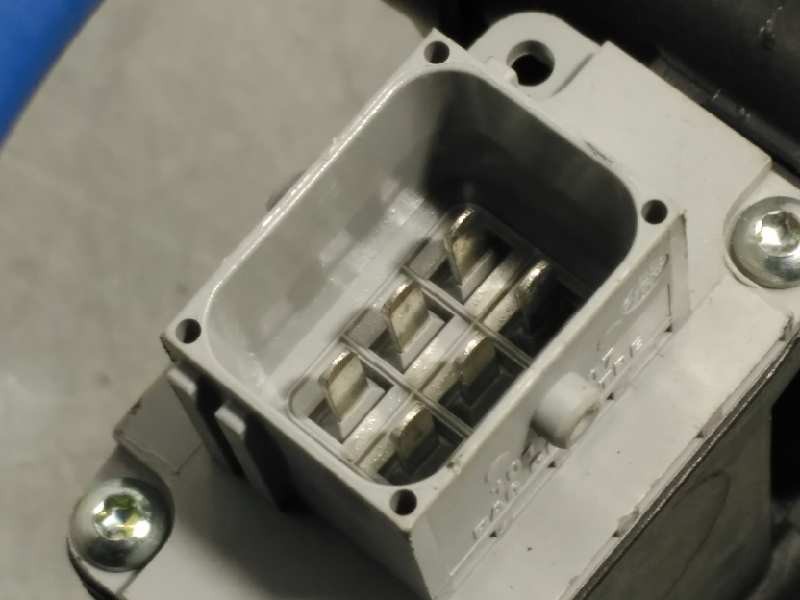 Recambio de elevalunas delantero izquierdo para opel corsa e selective referencia OEM IAM 13447038  