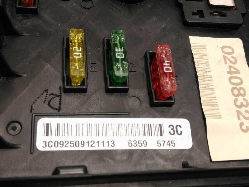 Recambio de caja reles / fusibles para volkswagen passat lim. (362) advance bluemotion referencia OEM IAM 3C0937629C  