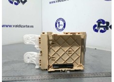 Recambio de caja reles / fusibles para toyota rav 4 advance referencia OEM IAM 8273042750B 63583372 8273042750 2