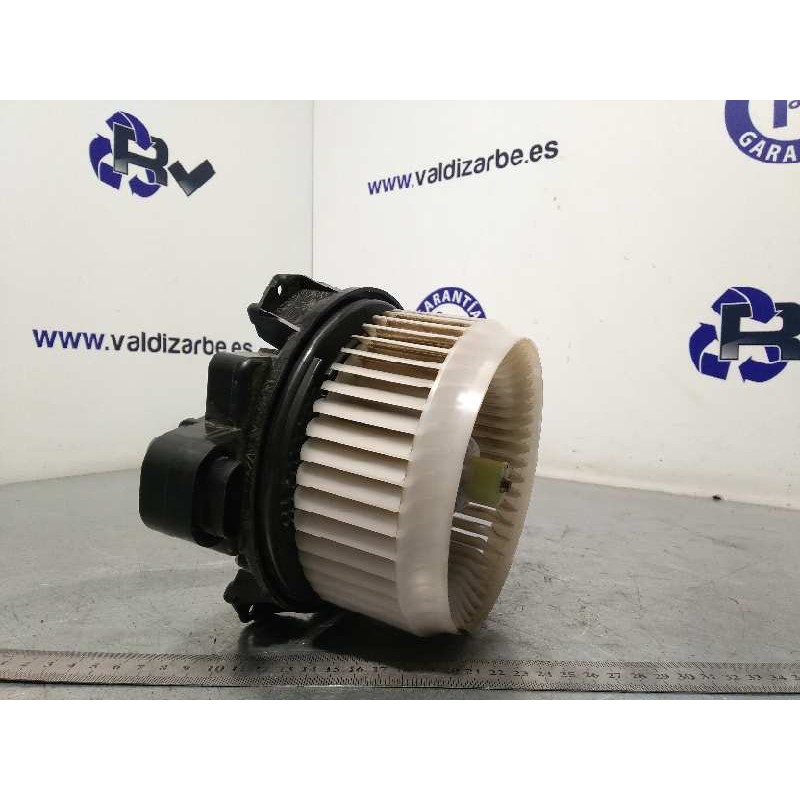 Recambio de motor calefaccion para toyota rav 4 advance referencia OEM IAM 2727008105  