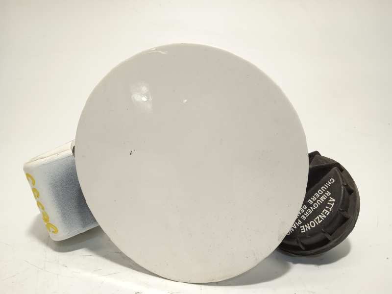 Recambio de tapa exterior combustible para kia rio basic referencia OEM IAM 695101W200  