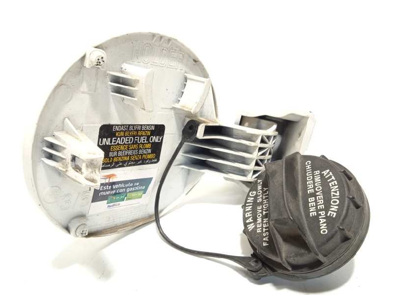 Recambio de tapa exterior combustible para kia rio basic referencia OEM IAM 695101W200  