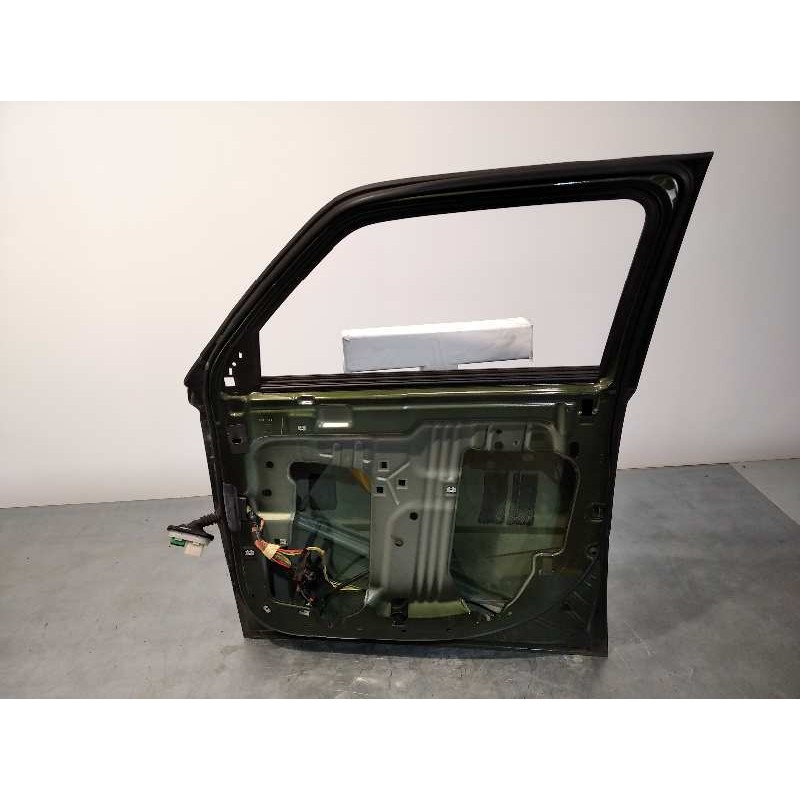 Recambio de puerta delantera derecha para jeep patriot limited referencia OEM IAM 5074944AA  
