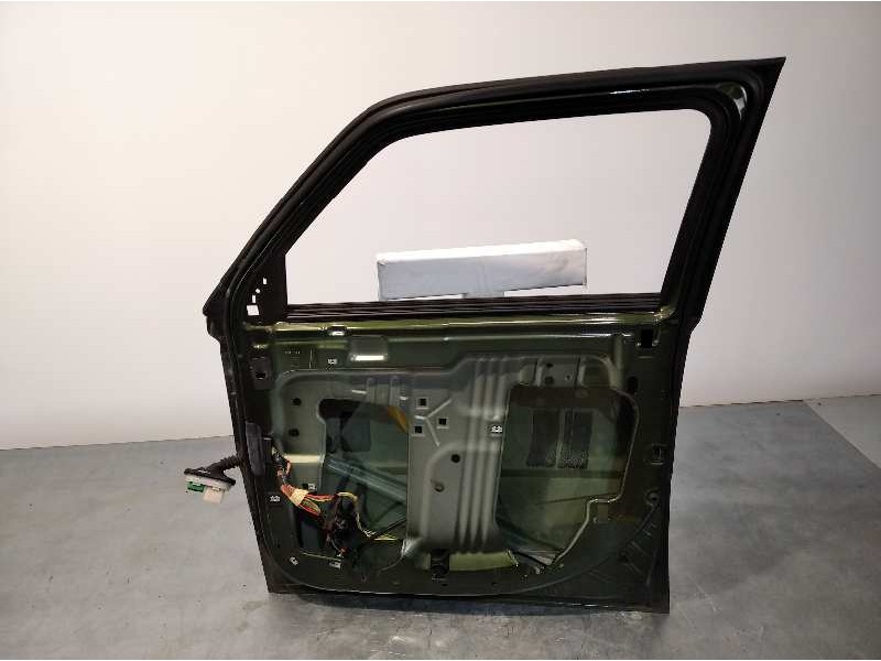 Recambio de puerta delantera derecha para jeep patriot limited referencia OEM IAM 5074944AA  