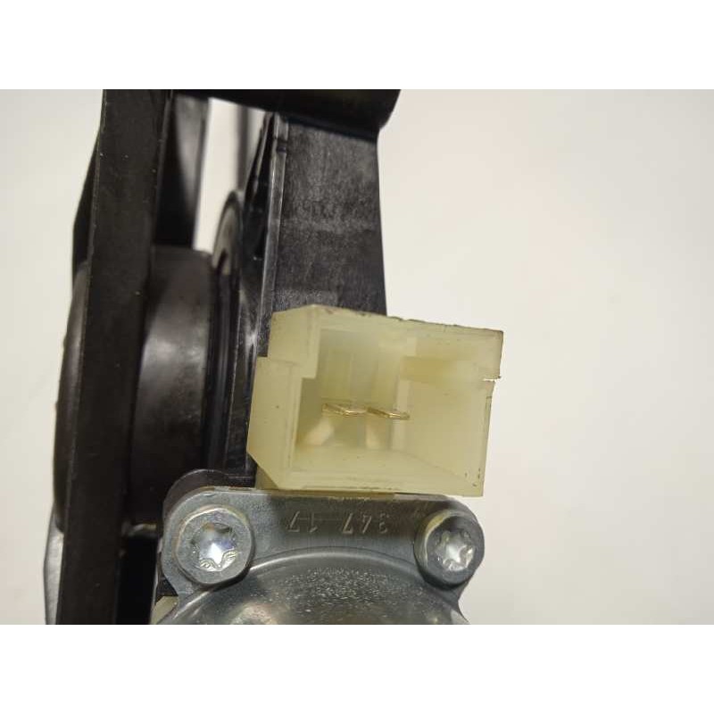 Recambio de elevalunas delantero izquierdo para volkswagen tiguan 2.0 tdi referencia OEM IAM 5NA837461  5Q0959802C