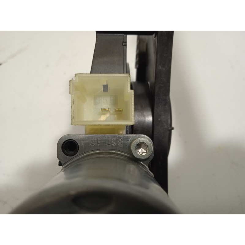 Recambio de elevalunas trasero izquierdo para volkswagen tiguan 2.0 tdi referencia OEM IAM 5NA839461C  5Q0959801A